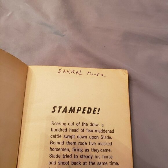 Vintage Walt Slade Western Paperback Books - Picture 3 of 7